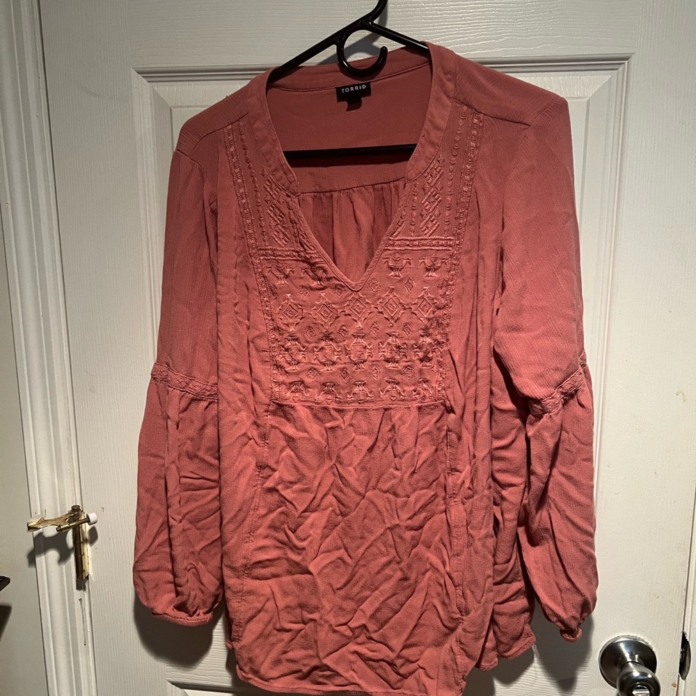 Peach size 2X long sleeve top